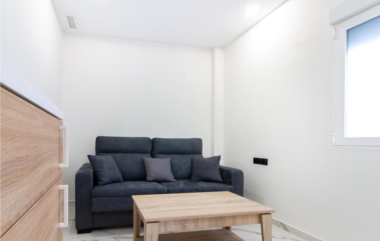 4 Bedroom Lovely In Santa Pola