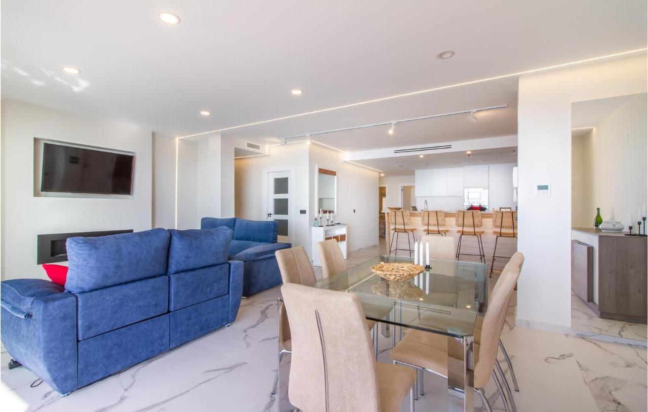 4 Bedroom Lovely In *